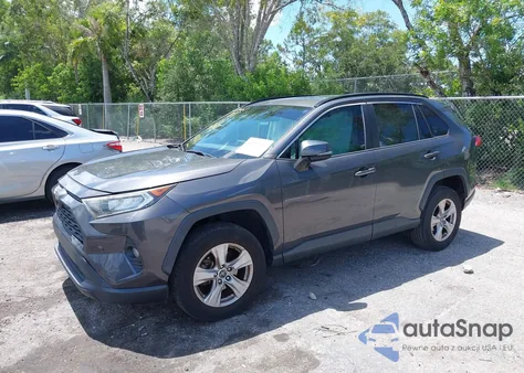 2019 Toyota Rav4 Xle from USA, damaged, VIN 2T3W1RFV3KW022944
